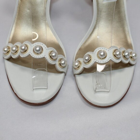 NWT Deltan Cloud Dancer Ivory Pearl and Gold Heels. - Picture 3 of 16